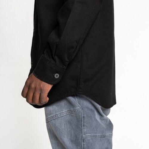 shirt-tw-worker-black-dc-jeans-4