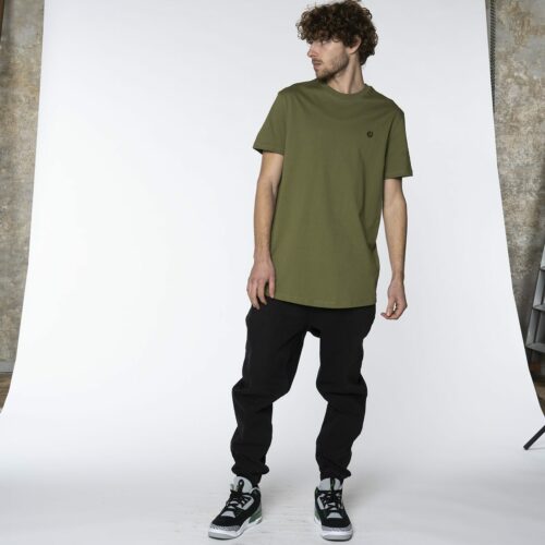 tshirt-hem-olive-dcjeans-5